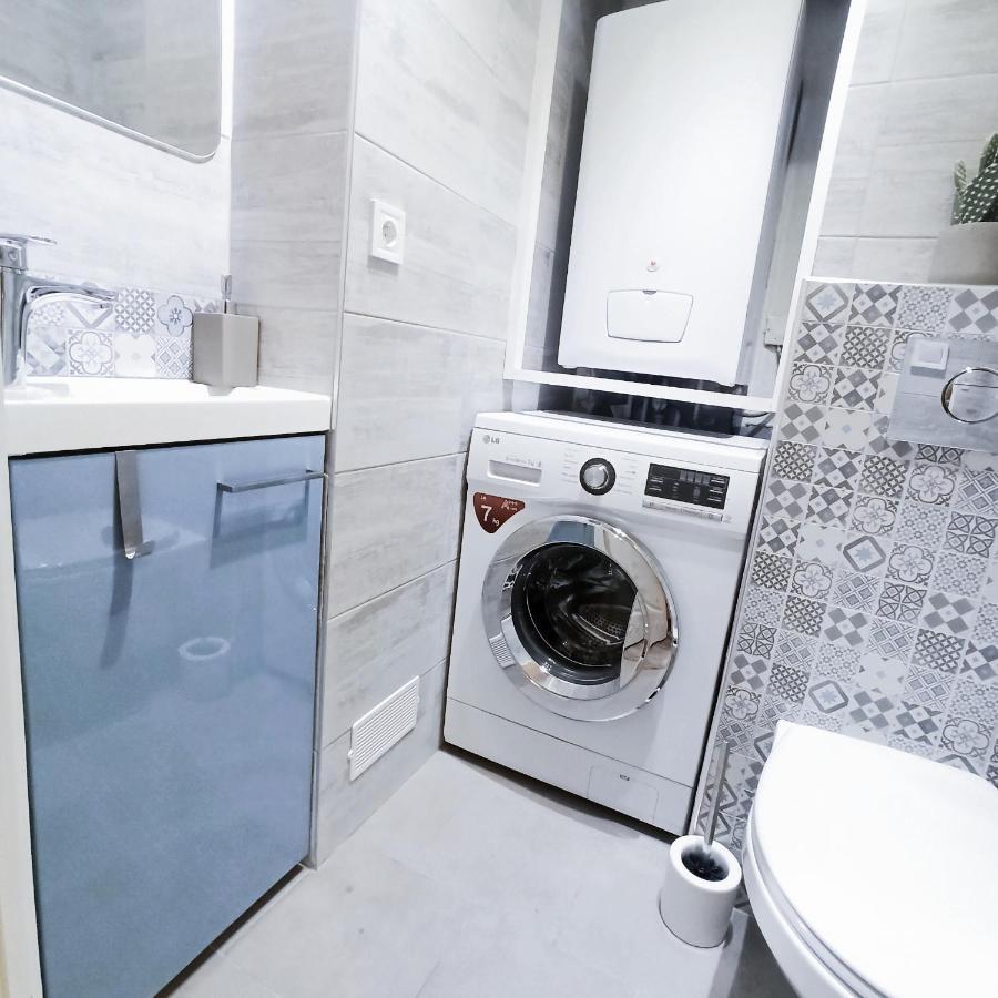 Apartment Detente & Jardin By Beds4wanderlust - T2 Avec Jardin - Gare Plaisir-grignon, Versailles 20km