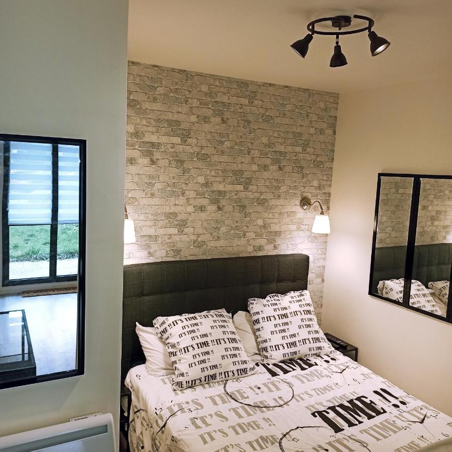 Detente & Jardin By Beds4wanderlust - T2 Avec Jardin - Gare Plaisir-grignon, Versailles 20km Apartment Plaisir