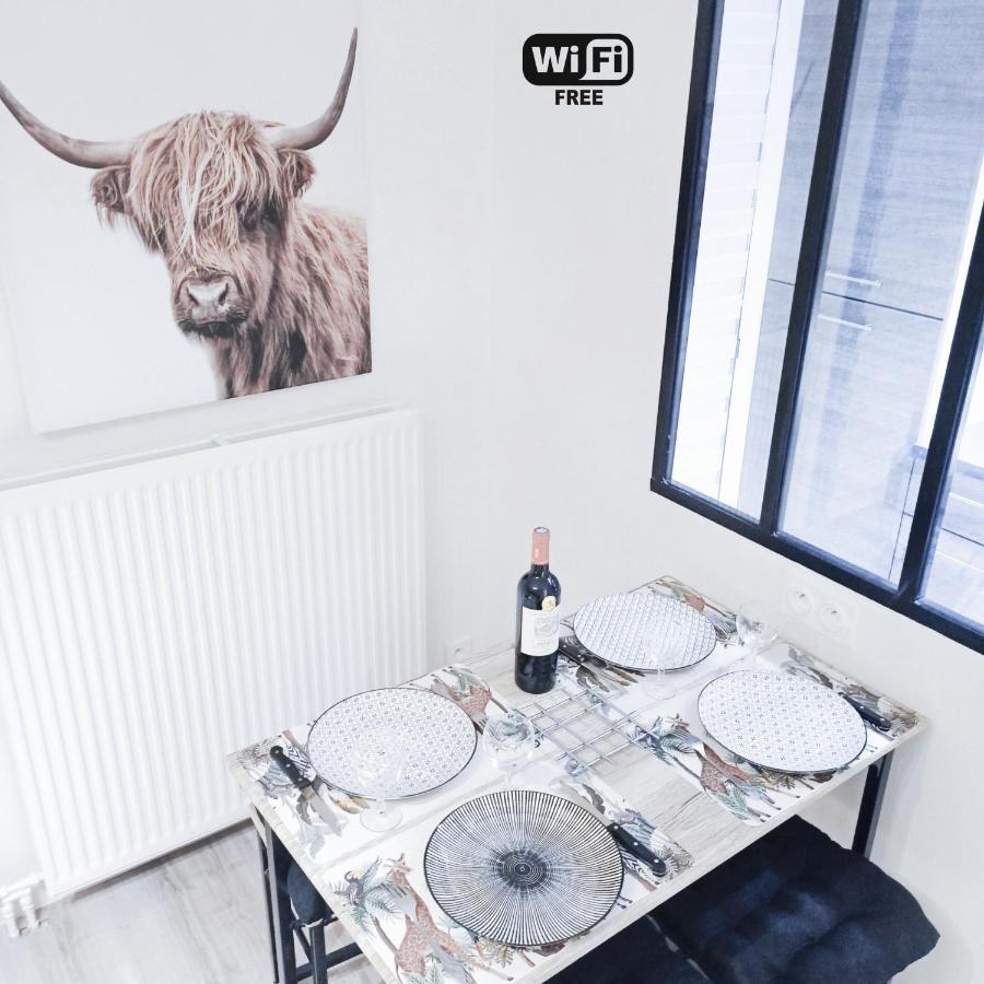 Detente & Jardin By Beds4wanderlust - T2 Avec Jardin - Gare Plaisir-grignon, Versailles 20km *
